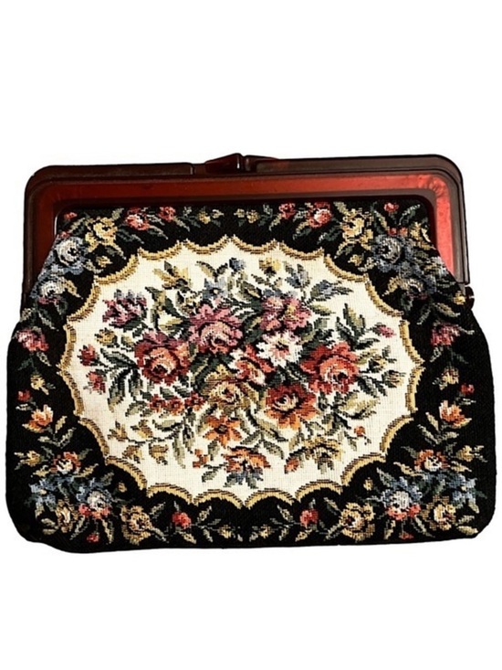 Vintage Handbags - Vintage Tapestry Purse Plastic Frame Kiss Lock, Floral Cloth Retro Clutch